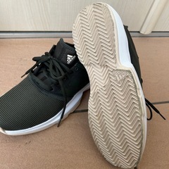 adidas シューズ 靴24cm カーキの画像
