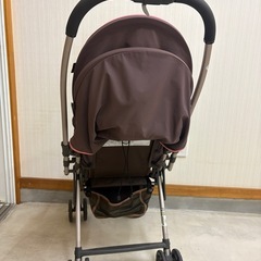 ベビーカー(コンビ)の画像
