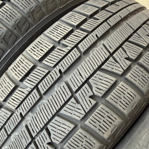 215/60R16ヨコハマスタッドレスタイヤice GUARD iG50 PLUS４本マークXエスティマ クラウン オデッセイなど