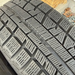 215/60R16ヨコハマスタッドレスタイヤice GUARD iG50 PLUS４本マークXエスティマ クラウン オデッセイなどの画像