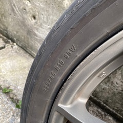 レクサス純正タイヤホイールの画像