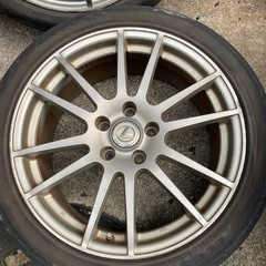 レクサス純正タイヤホイールの画像