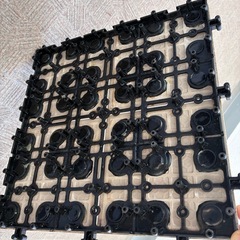 陶器のベランダタイルマット100枚以上の画像