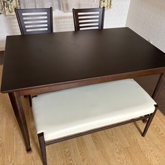 ダイニングテーブル　椅子セットの画像