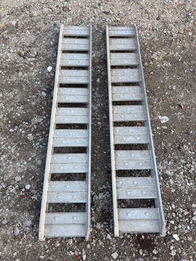 アルミブリッジ中古0.5t1組