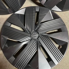 NISSAN ホイールキャップ 16インチ ３枚！バラ売り可能の画像