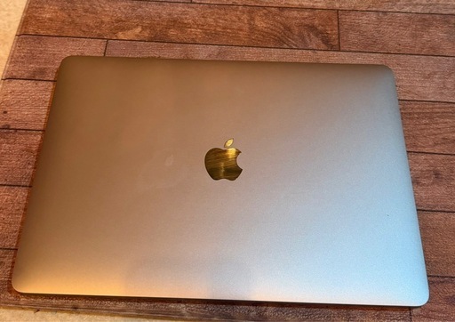 MacBookPro  Ｍ２24GB 
1TB