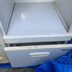 11/30廃棄　中古米びつ付きキッチンラック
の画像