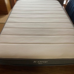 ローベッドフレームセミダブル　カーサヒルズvillaの画像