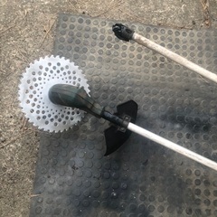 実働　マキタ　充電式草刈機　18V  MUR190UD  (部品取り品のMUR182LDと2台セット)の画像