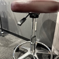 オフィススツール　キャスター付き　の画像