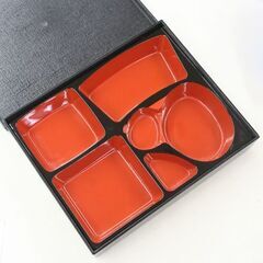 中古 業務用 弁当箱 9セット まとめて 樹脂製 黒塗り 内朱 仕切付きトレイ 松花堂弁当 飲食店 料亭 会食 仕出し 札幌市 清田区 平岡の画像