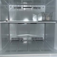 2020年製　冷蔵庫※前面にステッカーありの画像