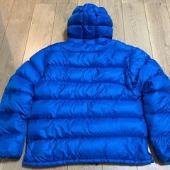 montbell ダウンジャケットXL 収納袋付きの画像