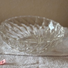 ガラスの大鉢の画像