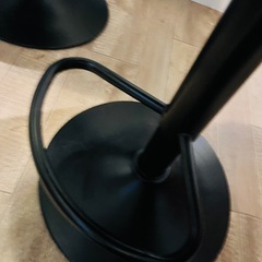 【木目調のオシャレなカウンターテーブル＆チェア】の画像