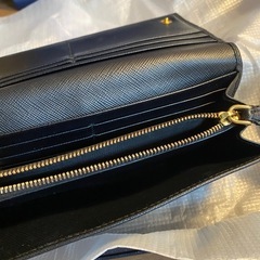 PRADA長財布の画像