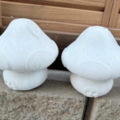 ガーデンオーナメント、鉢　の画像