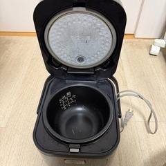 ハイアール 炊飯器(３合炊き)の画像
