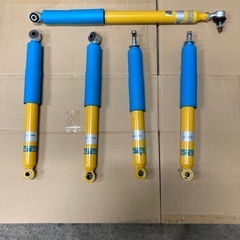 使用期間短い JB74WジムニーシエラBILSTEIN B6 スタンダード フロント＆リアサスペンションセット＋ステアリングダンパーの画像