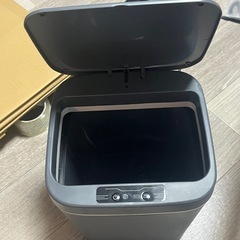 商談中！衣装ボックス、電動ゴミ箱、その他の画像