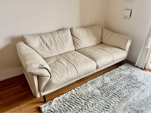 超美品IDC OTSUKA コリウムジェローム定価39万 ソファ 本革3人掛け大塚