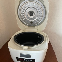 炊飯器の画像