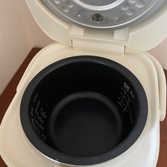 炊飯器の画像