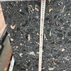 タイル600角テラゾー柄　の画像