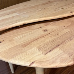 北欧風ウッドテーブルの画像