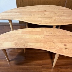 北欧風ウッドテーブルの画像