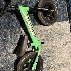 ストライダー12Sport　緑　グリーンの画像