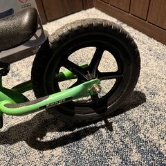 ストライダー12Sport　緑　グリーンの画像