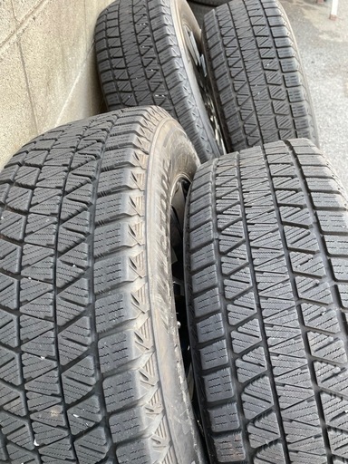 ブリジストン2022年製225/65R17 アルミセット