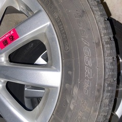 30系プリウス用スタッドレスタイヤホイール4本セットの画像