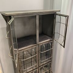 扉付 飾棚 【直接引き取り希望】の画像