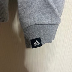 adidas アディダス スウェット トレーナー グレー ロゴ入りの画像