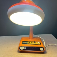 アラームクロック付き卓上ライト の画像