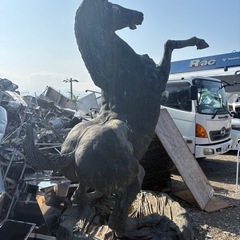 芸術品 銅馬 の画像