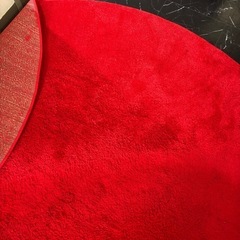 【完売品】IKEA ラグストエンセ STOENSE 195cm レッド 赤　円形の画像