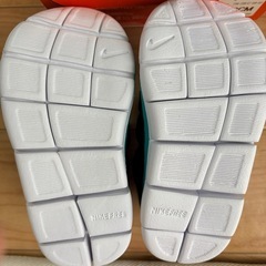 【新品未使用】ナイキ　スリッポン　ベビーシューズ　ダイナモ　13cmの画像