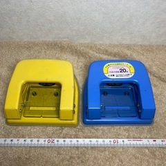 【中古品】穴あけパンチ　2個の画像