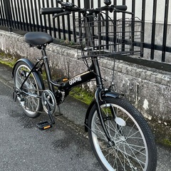 ＜使用少・超美品車＞GRAPHIS (グラフィス)  20インチ折りたたみ自転車・シマノ外装6段変速・ブラック カゴ付きの画像