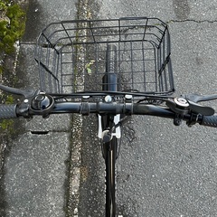 ＜使用少・超美品車＞GRAPHIS (グラフィス)  20インチ折りたたみ自転車・シマノ外装6段変速・ブラック カゴ付きの画像