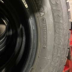 スタッドレスタイヤ145/80R12 4本セット
の画像