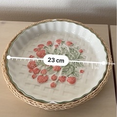 キッシュ皿 and バスケットの画像