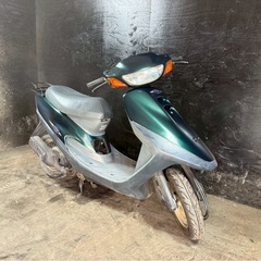 ★支払い総額3.8万円★買取強化中！査定無料♪ホンダ　タクト50 AF30 かっこいい原付入荷しました♪サイスタ付き！2ストのためオイル継ぎ足しでOK！の画像