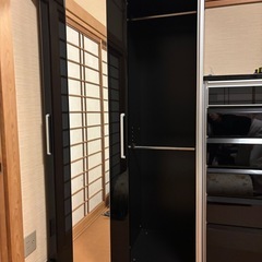 置き型クローゼット　ブラック　鏡付きの画像