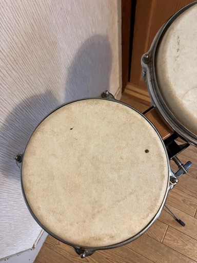 KIKUTANI MUSIC 木製ボンゴ スタンド付き KIKUTANI ボンゴ スタンド付 KIKUTANI MUSIC 木製ボンゴ スタンド付き