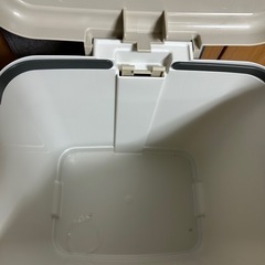 ペダル式2段ダストボックスの画像